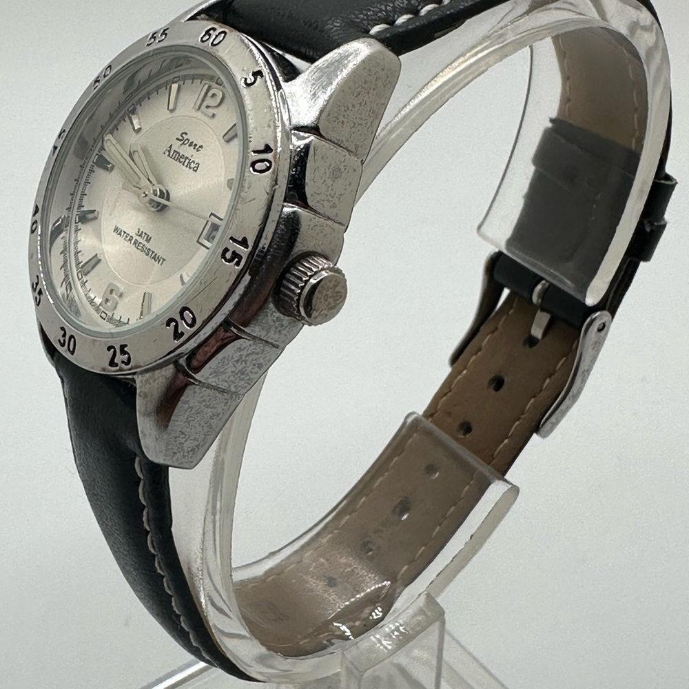 Woman’s American Spirit Divers Style Quartz Watch - Picture 3 of 8